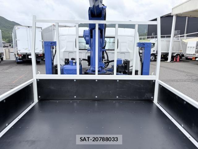 Mitsubishi CANTER 2026-05 8848396-26