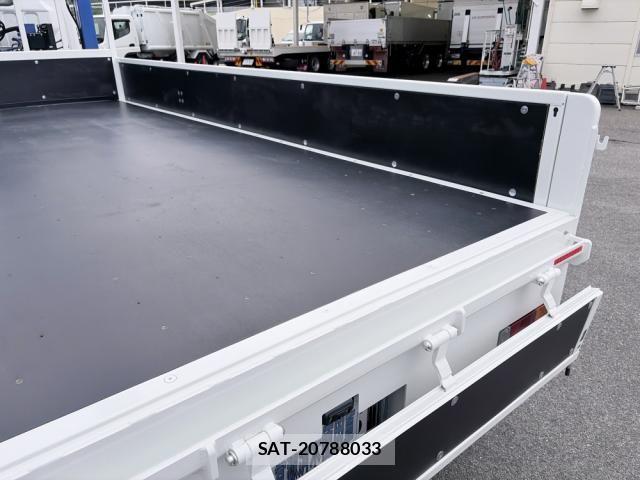 Mitsubishi CANTER 2026-05 8848396-29