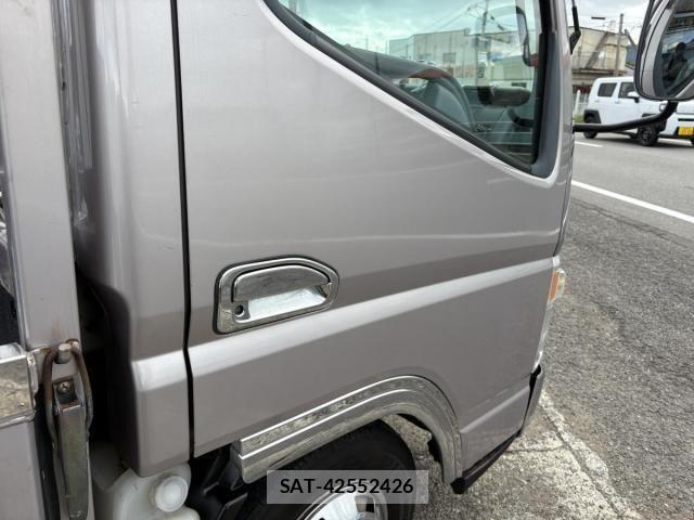 Mitsubishi CANTER 2004-03 8848423-19
