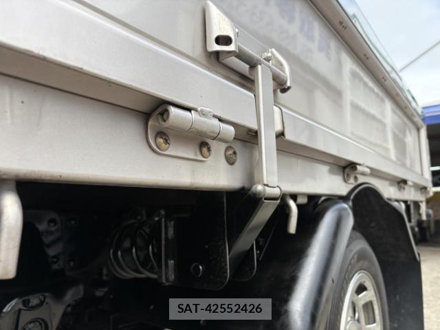 Mitsubishi CANTER 2004-03 8848423-24