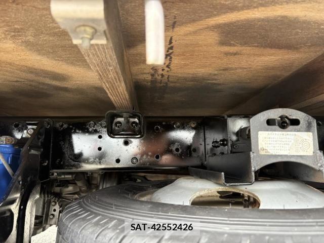 Mitsubishi CANTER 2004-03 8848423-25