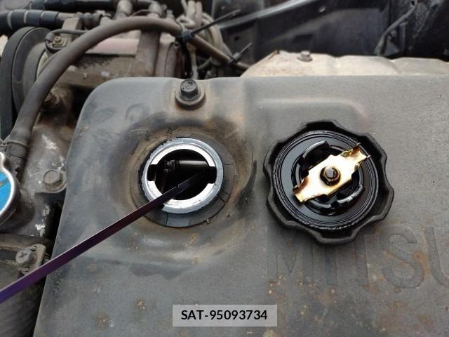 Mitsubishi CANTER 1999-01 8848418-16