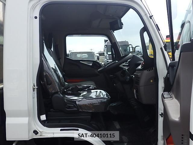 Mitsubishi CANTER 2024-10 8848398-10