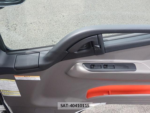 Mitsubishi CANTER 2024-10 8848398-12