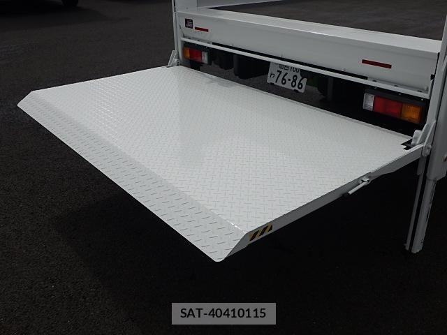 Mitsubishi CANTER 2024-10 8848398-29