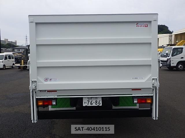 Mitsubishi CANTER 2024-10 8848398-4