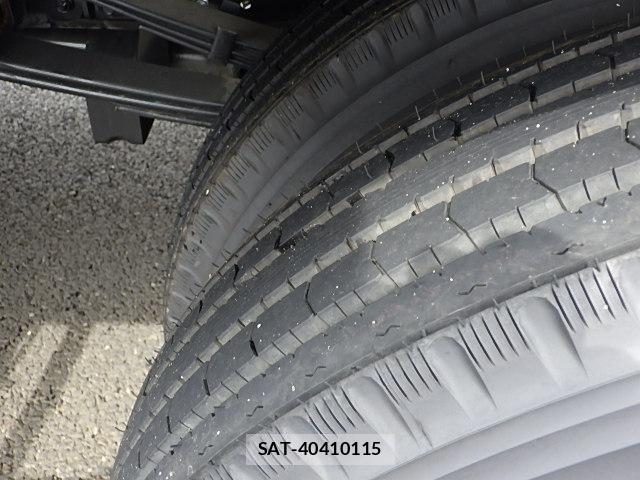 Mitsubishi CANTER 2024-10 8848398-6