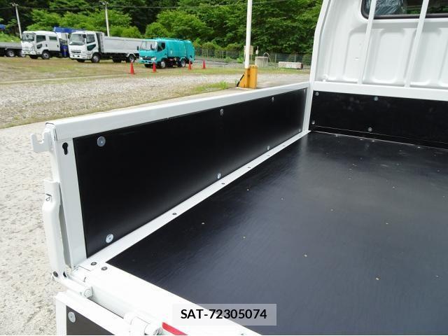 Mitsubishi CANTER 2026-05 8870585-13