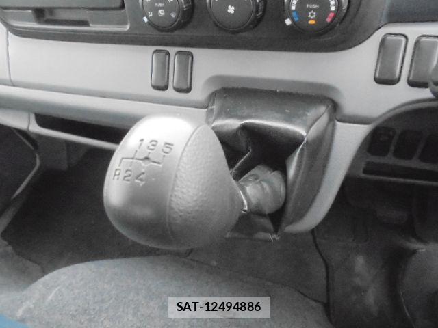 Mitsubishi CANTER 2015-11 8870597-14