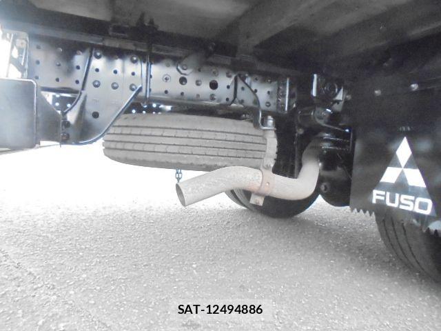 Mitsubishi CANTER 2015-11 8870597-22