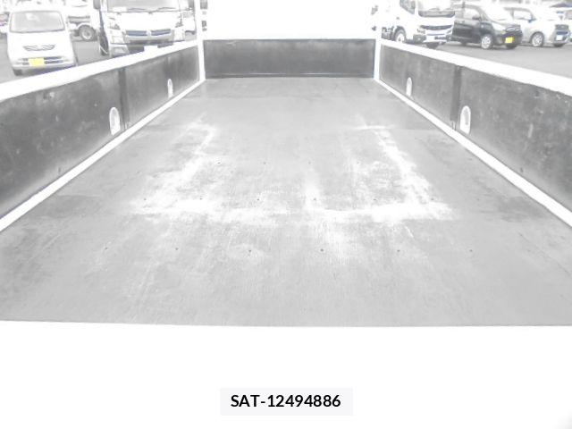 Mitsubishi CANTER 2015-11 8870597-25