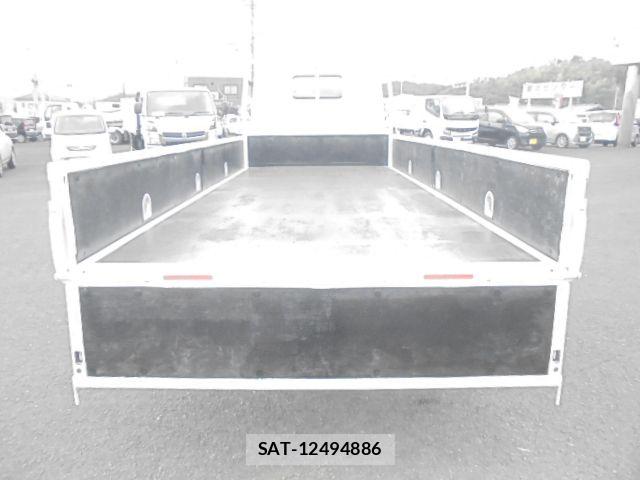 Mitsubishi CANTER 2015-11 8870597-26