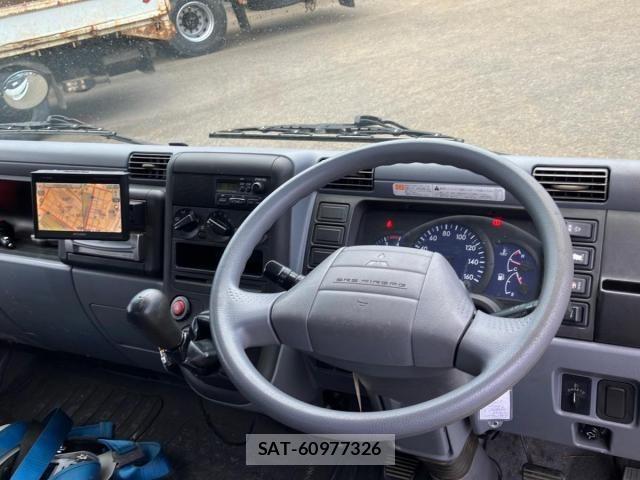 Mitsubishi CANTER 2008-06 8870598-19