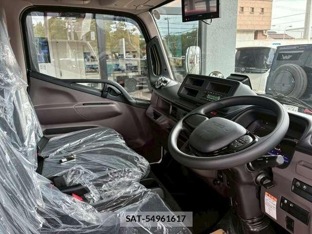 Mitsubishi CANTER 2026-05 8870587-16
