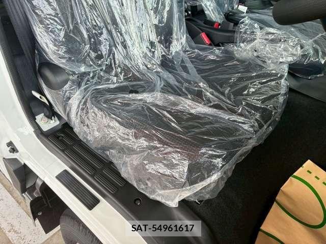 Mitsubishi CANTER 2026-05 8870587-27