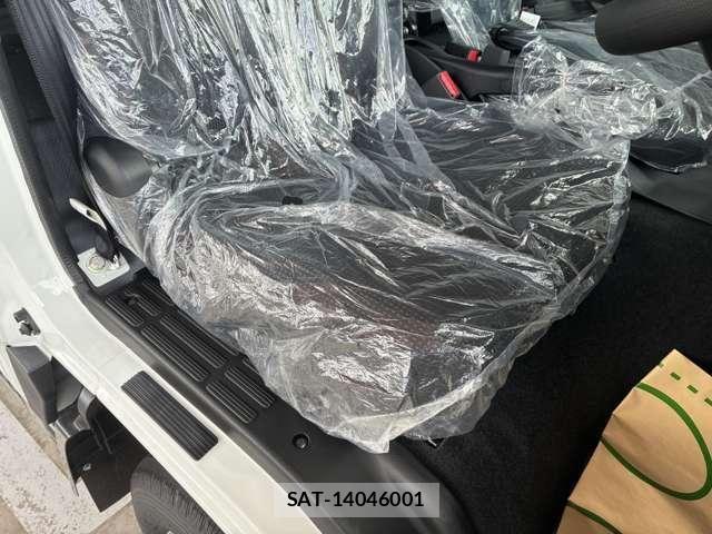 Mitsubishi CANTER 2026-04 8870588-28