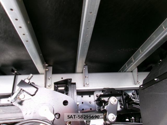 Mitsubishi CANTER 2026-04 8870582-16