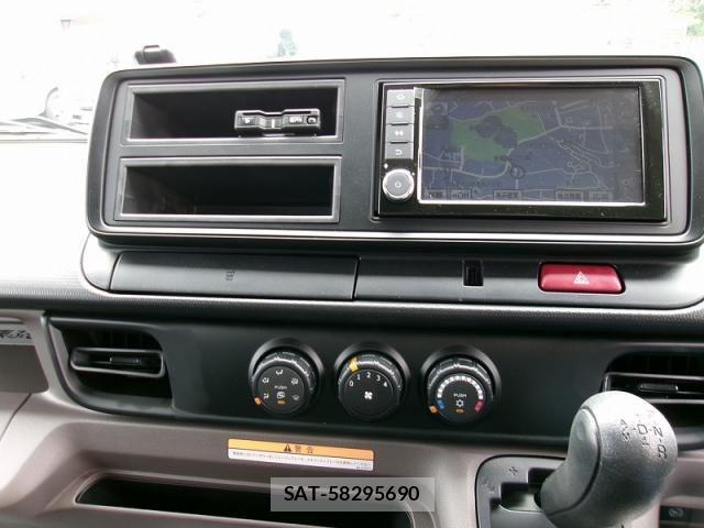 Mitsubishi CANTER 2026-04 8870582-23