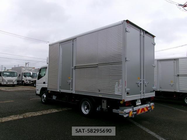 Mitsubishi CANTER 2026-04 8870582-2