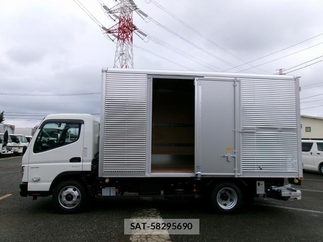 Mitsubishi CANTER 2026-04 8870582-8
