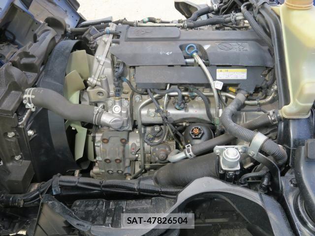 Mitsubishi CANTER 2021-04 8870584-24