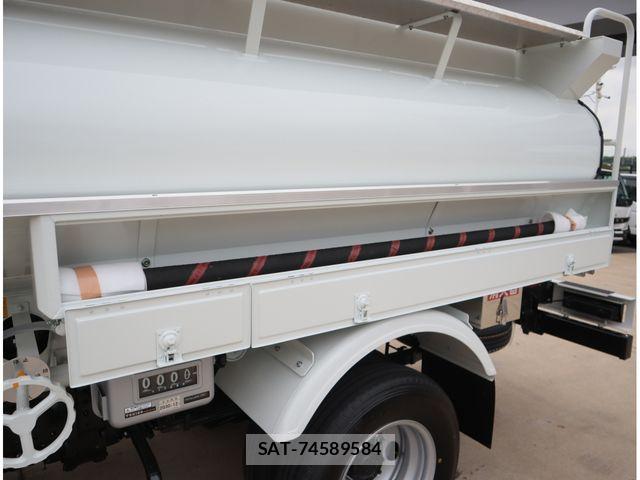 Mitsubishi CANTER 2026-05 8870579-9
