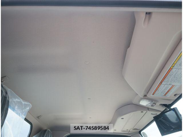 Mitsubishi CANTER 2026-05 8870579-26