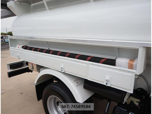 Mitsubishi CANTER 2026-05 8870579-8