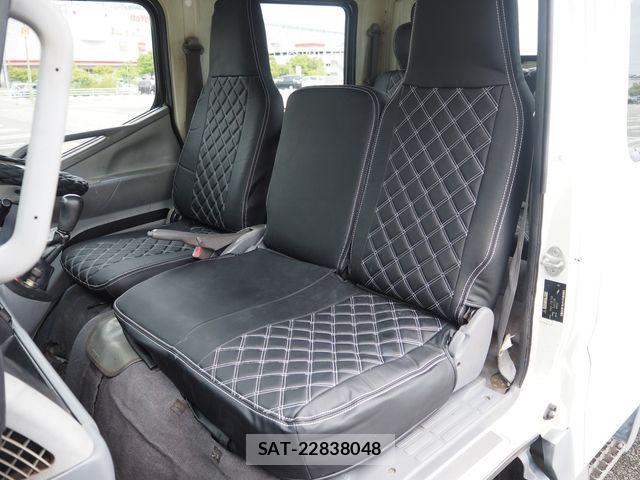 Mitsubishi CANTER 2007-12 8870599-20