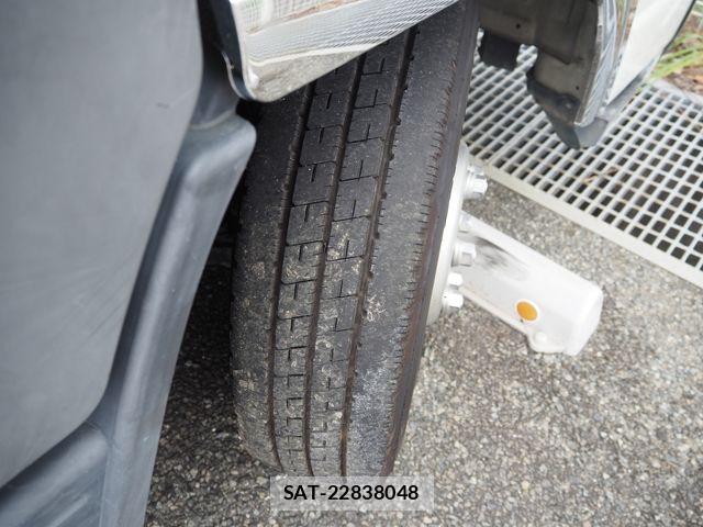 Mitsubishi CANTER 2007-12 8870599-28
