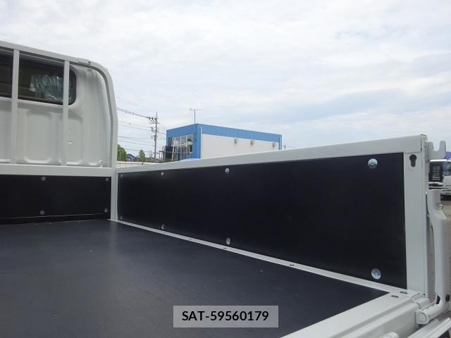 Mitsubishi CANTER 2026-04 8870586-13
