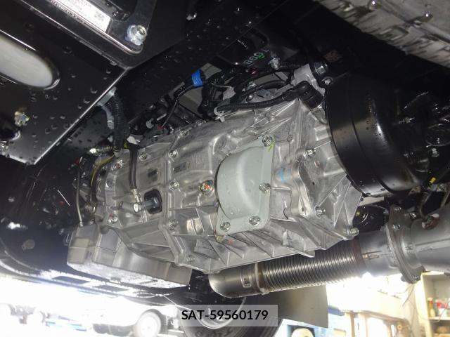 Mitsubishi CANTER 2026-04 8870586-28