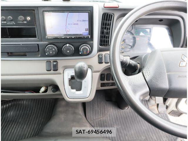 Mitsubishi CANTER 2018-03 8870596-23