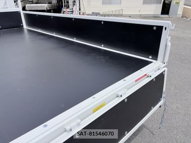 Mitsubishi CANTER 2026-05 8878983-14