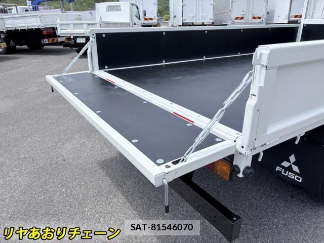 Mitsubishi CANTER 2026-05 8878983-16