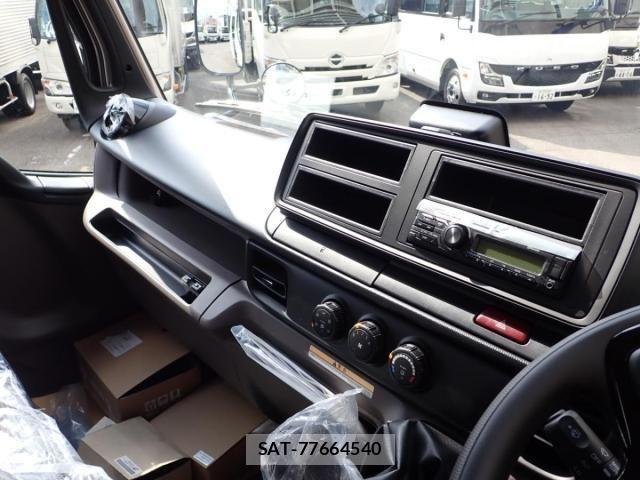 Mitsubishi CANTER 2026-06 8878976-10