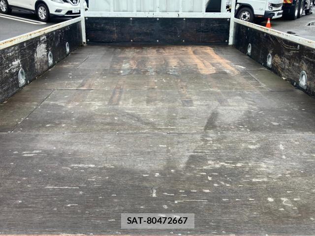 Mitsubishi CANTER 2016-08 8879005-6