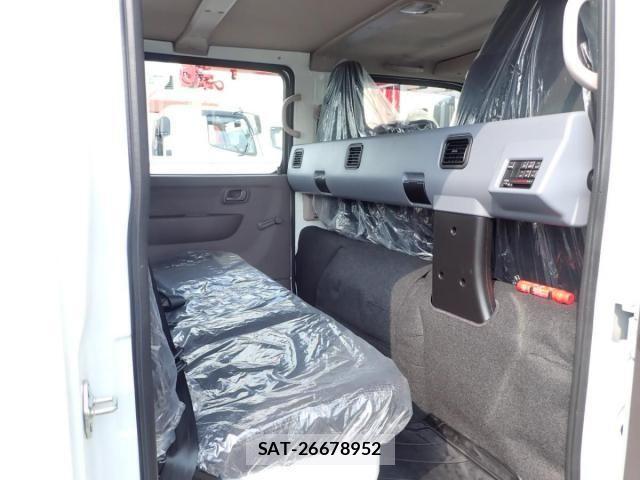 Mitsubishi CANTER 2026-06 8878985-21