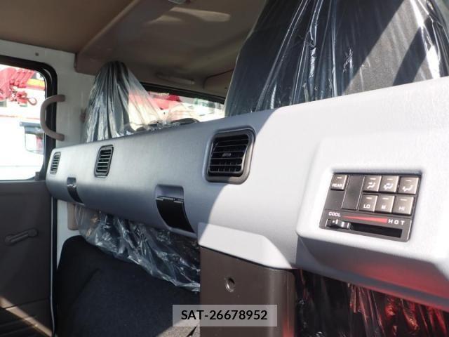 Mitsubishi CANTER 2026-06 8878985-22