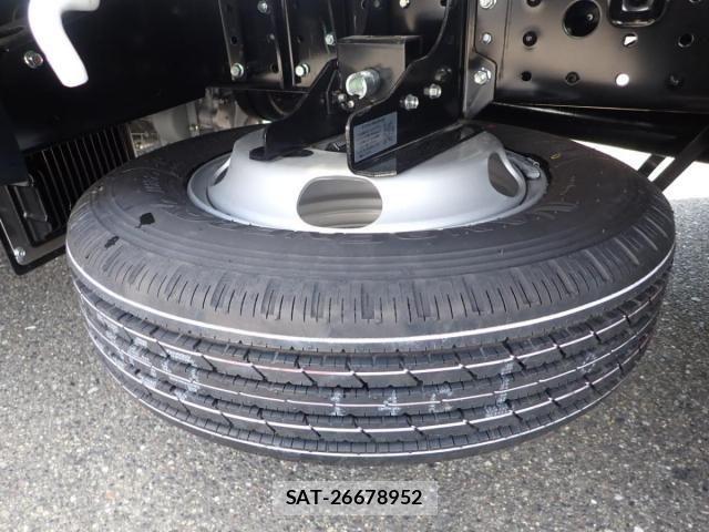 Mitsubishi CANTER 2026-06 8878985-8