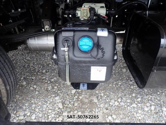 Mitsubishi CANTER 2026-06 8878979-8