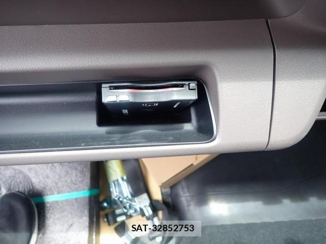 Mitsubishi CANTER 2026-06 8878977-14