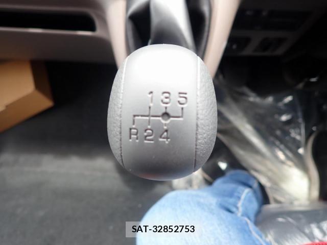 Mitsubishi CANTER 2026-06 8878977-21