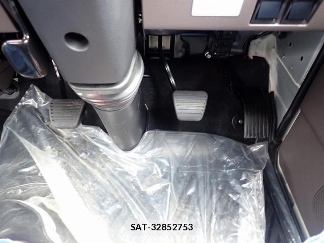 Mitsubishi CANTER 2026-06 8878977-22