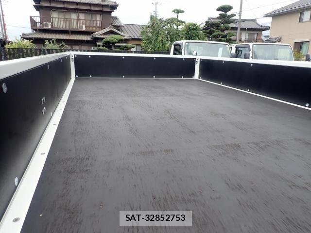 Mitsubishi CANTER 2026-06 8878977-3