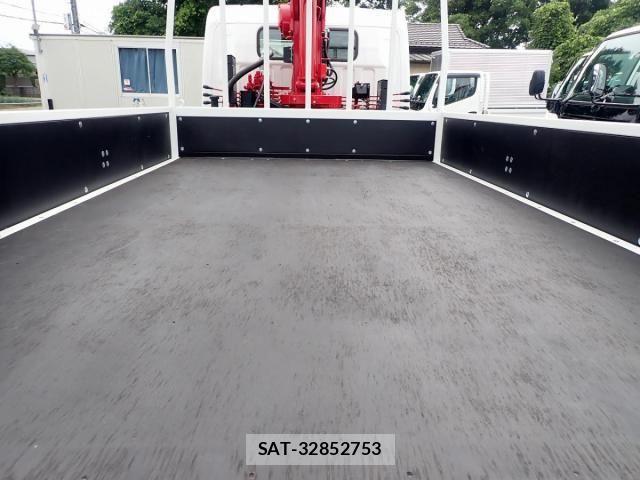 Mitsubishi CANTER 2026-06 8878977-4