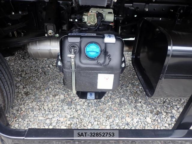 Mitsubishi CANTER 2026-06 8878977-8