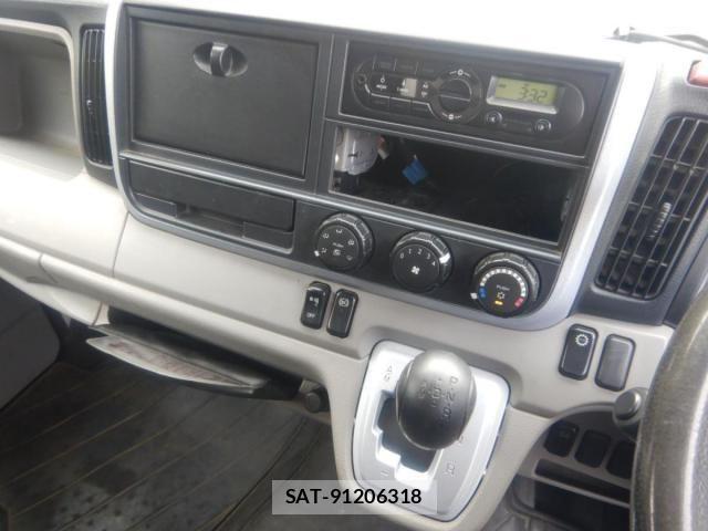 Mitsubishi CANTER 2017-07 8879007-11