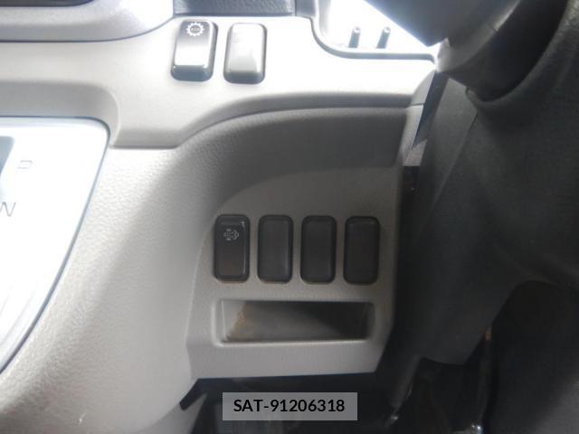 Mitsubishi CANTER 2017-07 8879007-13