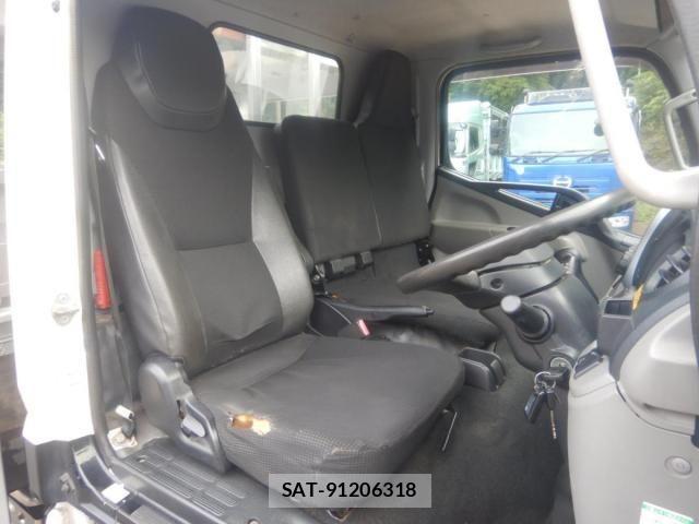 Mitsubishi CANTER 2017-07 8879007-18